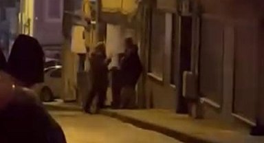 Komşuların çöp bidonu tartışması kameraya yansıdı