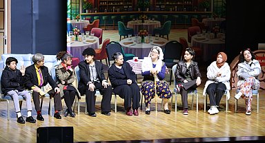 Konya Selçuklu'da gençlerden 'paldır güldür' şov