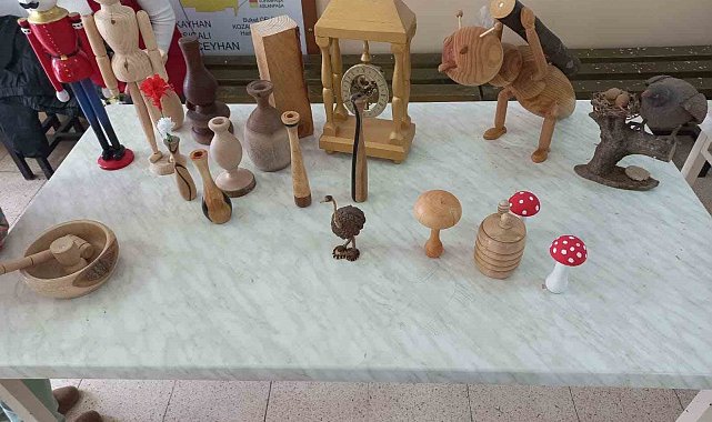 Kozan'da üniversite öğrencilerinin ahşap sanatı mesaisi