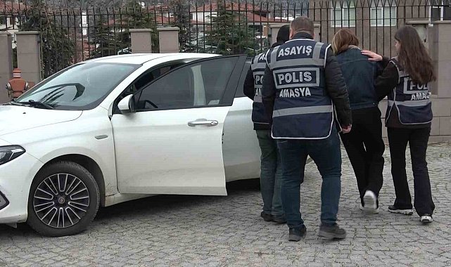 Kredi kartlarını kopyalayarak 2 milyon liradan fazla vurgun yaptılar