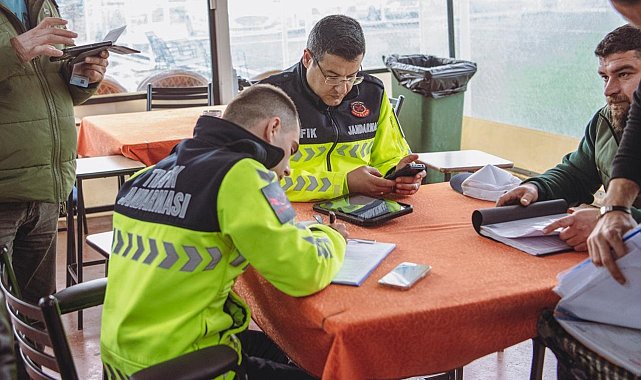 Kuşadası'nda okul servisleri denetlendi