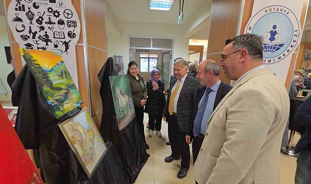 Kütahya'da resim sergisine yoğun ilgi