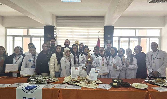 Kütahya'nın 4 meslek lisesi Uluslararası Gastronomi Yarışması'nda madalya kazandı