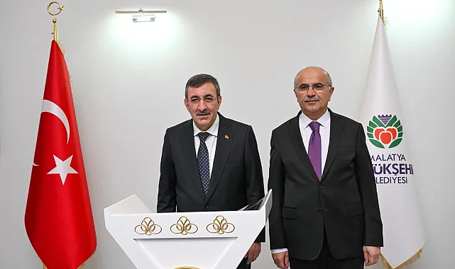 Malatya Büyükşehir'in kütüphane çalışmasına tebrik