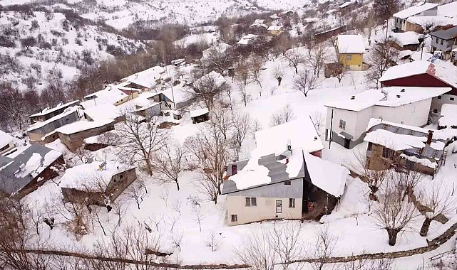Malatya'da yoğun kar yağışı vatandaşları sevindirdi