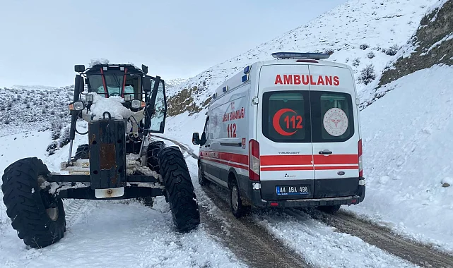 Malatya'da ekipler karla mücadele için seferber