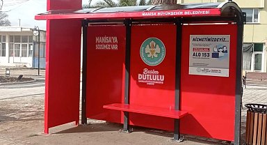 Manisa'da toplu taşıma duraklarına modern dokunuş