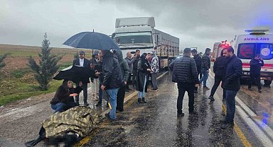 Mardin'de tır ile otomobil çarpıştı: 1 ölü, 4 yaralı