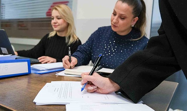 Menemenli gençlere sınavları için 3 milyonluk destek