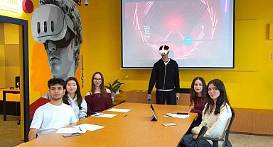 Menteşe Belediyesi Teknoloji ve Gençlik Merkezi'ne gençlerden yoğun ilgi