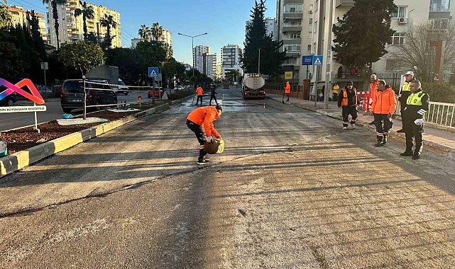 Mersin'de selin zarar verdiği köprüde tahkimat çalışması tamamlandı