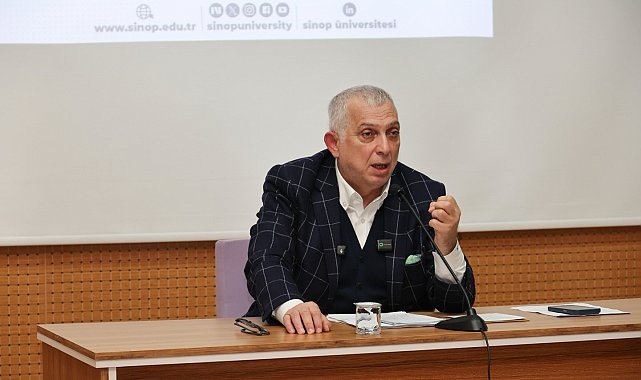 Metin Külünk: "Mesele, hak ile batıl mücadelesinde kimin nerede durduğudur"