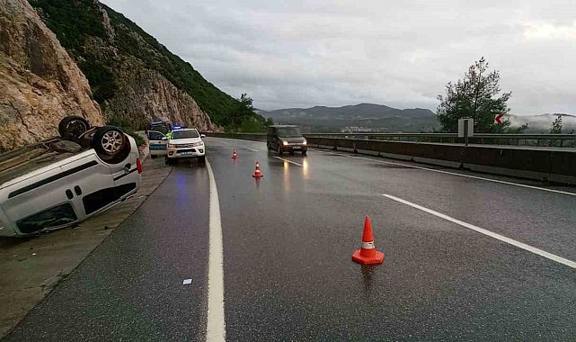 Muğla'da kontrolden çıkan kamyonet takla attı:1 yaralı