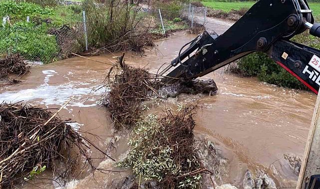MUSKİ ekipleri taşkın riski bölgeleri anında müdahale ediyor