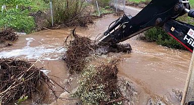 MUSKİ ekipleri taşkın riski bölgeleri anında müdahale ediyor