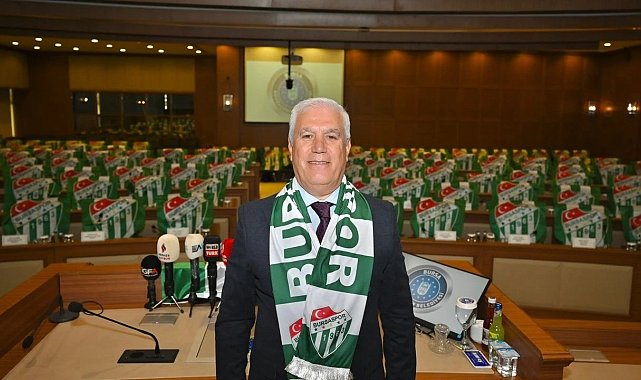 Mustafa Bozbey Portekiz'den seslendi: "Biz şampiyon olacağız"