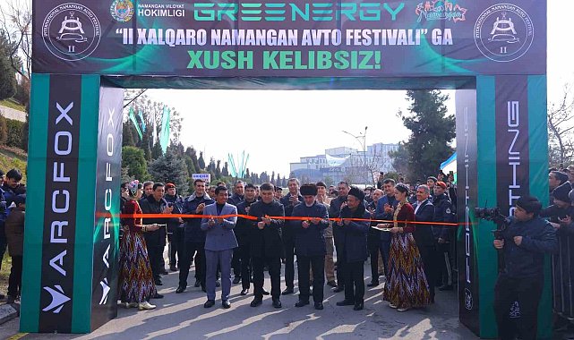 Namangan Otomobil Festivali'ne büyük ilgi