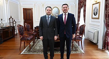 Nevşehirli Adalet Bakanı'na hemşehrisinden ziyaret