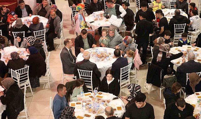 Niğde'de Ramazan bereketi mahalle sofralarında yaşanacak
