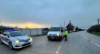 Okul zili yeniden çaldı, jandarmadan öğrencilere trafik güvenliği denetimi