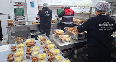 Ordu Büyükşehir'den 19 ilçede gönül sofrası