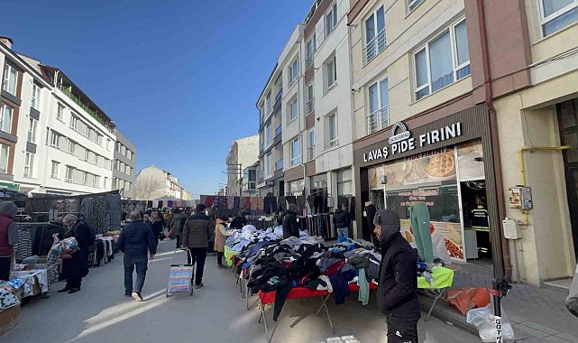 Pazar engelini aşamayan itfaiye, yangına ulaşmakta güçlük çekti