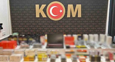Polisten kaçak telefonu parçaları ile aksesuarları ele geçirdi