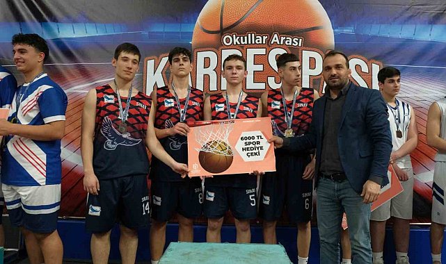 "Kardeş Pası" basketbol şampiyonasında ödüller sahiplerini buldu