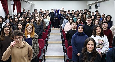 Sakarya'da Başkan Alemdar liselilerle buluştu