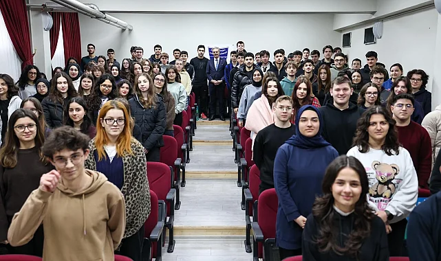 Sakarya'da Başkan Alemdar liselilerle buluştu