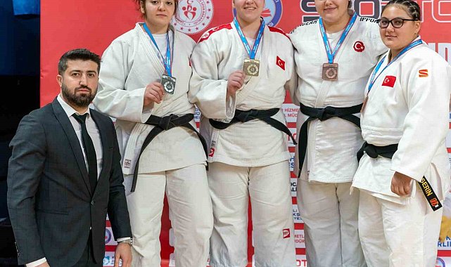 Salihlili Duygu Dirgen, Türkiye üçüncüsü oldu