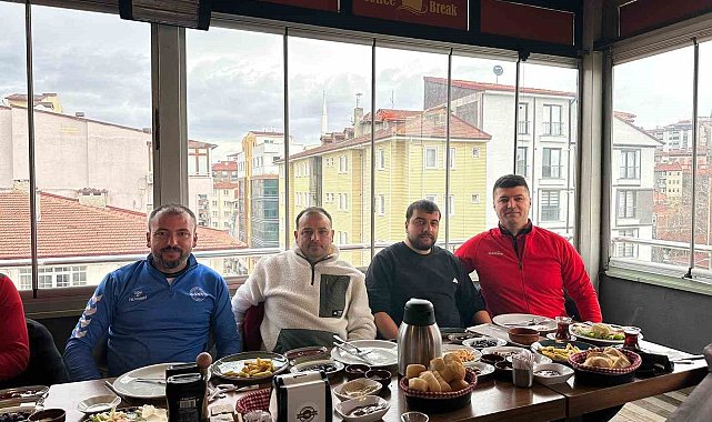 Şampiyon olan 1299 Bilecik Kulübü kahvaltıda buluştu