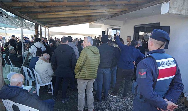 Samsun'da atık tesisi toplantısında gergin anlar