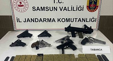 Samsun'da cephanelik gibi ev: 8 tabanca ve 800 mermi ele geçirildi