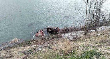 Samsun'da taktör Kızılırmak Nehri'ne uçtu: 1 ölü, 1 yaralı