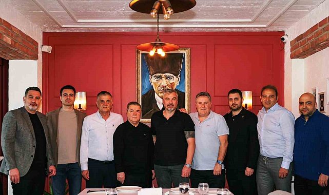 Samsunspor'un yeni Teknik Direktörü Fink, Samsun'a geldi