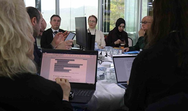 Sapanca Gölü'nün geleceği akademik çalıştayda masaya yatırıldı