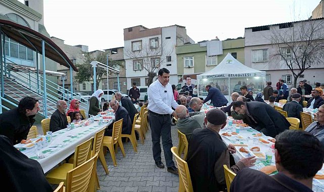 Şehitkamil'de Ramazan bereketi sofralara taşınıyor