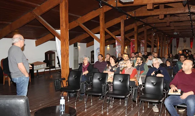 Selçuk Efes Kent Belleği'nde babalar için "başarı" söyleşisi