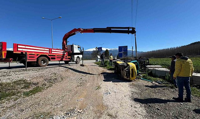 Seydikemer'de forklift devrildi: 1 yaralı