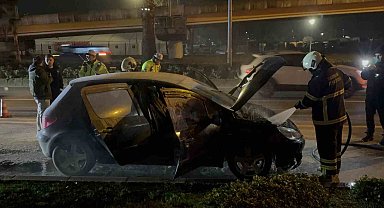 Seyir halindeki otomobil alev aldı, facia kıl payı atlatıldı