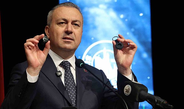 Sivas'ta 100 özel çocuğa akıllı takip cihazı dağıtıldı