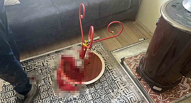 Şizofreni hastası olduğu iddia edilen şahıs, babasını bıçaklayarak öldürdü