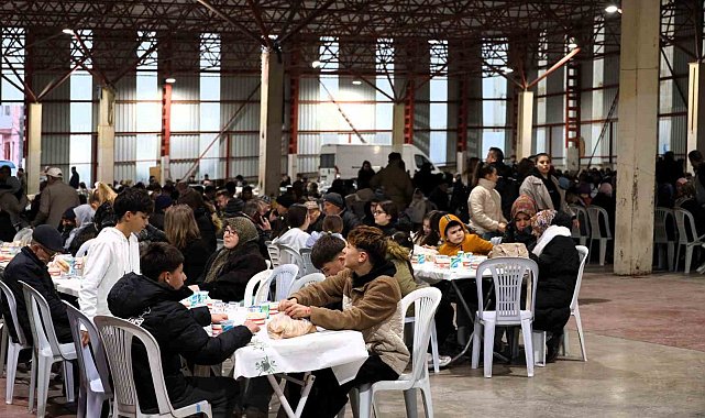 Söğüt'te geleneksel iftar sofrası