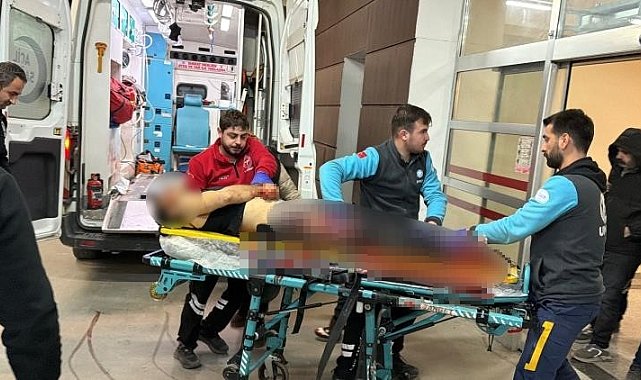 Sokak ortasında bıçaklanarak ağır yaralandı