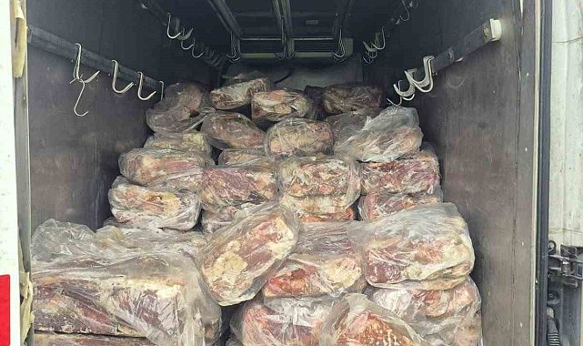 Tekirdağ'da 3 bin 500 kilogram bozuk sakatat imha edildi