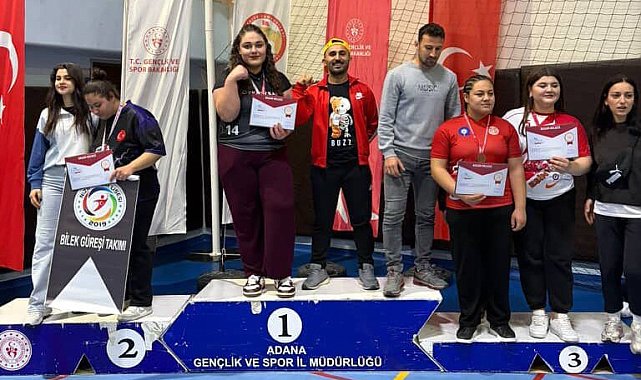 Tekirdağlı öğrenci bilek güreşinde Türkiye birincisi oldu