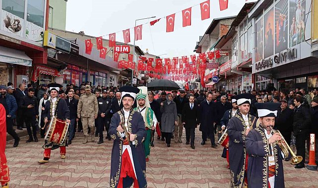 Tercan Kaymakamı Duman'dan "şemsiye" görüntülerine açıklama