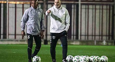 Thorsten Fink, Samsunspor'un başında ilk antrenmanına çıktı