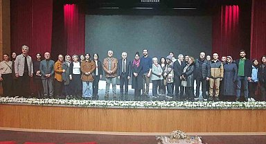 Tiyatro Anadolu, "Aşk Neyledi Yunus" ile Rize'de sanatseverlerle buluştu